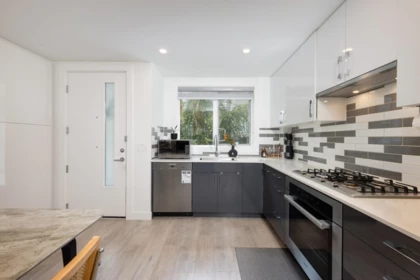 Primary Bathroom Photo of 7887 French Street, Vancouver, BC