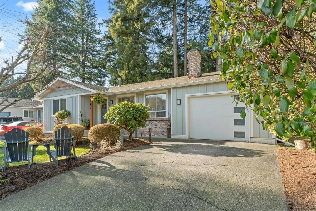 Exterior Front Photo of 3297 Vernon Terrace, Abbotsford, BC