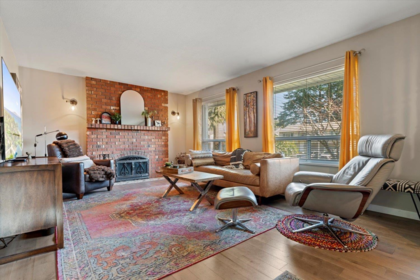 Breakfast Nook Photo of 3297 Vernon Terrace, Abbotsford, BC