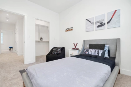 Basement Recreation Room Photo of 14 9762 182a Street, Surrey, BC