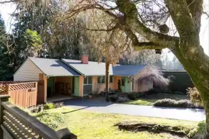 1670 Ayleslynn Drive, North Vancouver, BC, Westlynn — 2 bed single family residence for sale