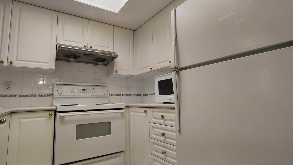 Pantry Photo of 1106 6080 Minoru Boulevard, Richmond, BC