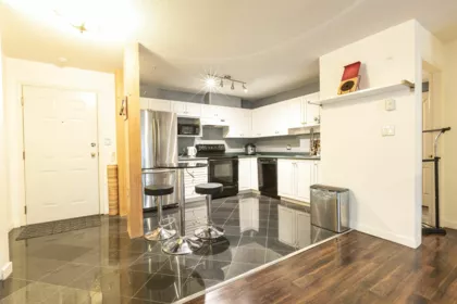 210 33718 King Road, Abbotsford, BC