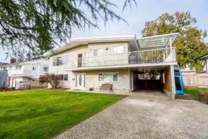 Swimming Pool Photo of 1415 Cornell Avenue, Coquitlam, BC