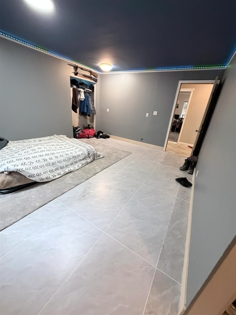 Guest Bathroom Photo of 5565 Riley Road, Halfmoon Bay, BC