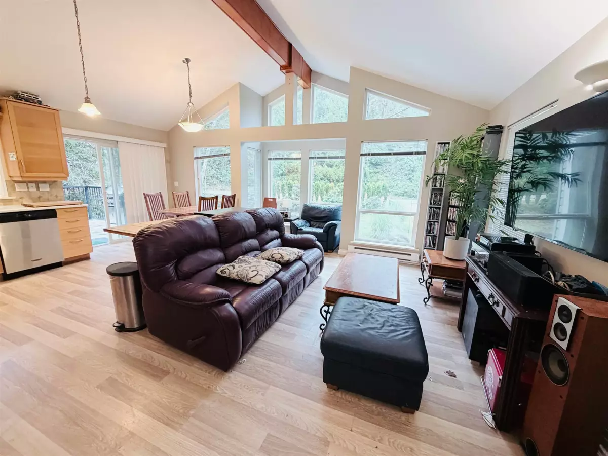 Living Room Photo of 5565 Riley Road, Halfmoon Bay, BC