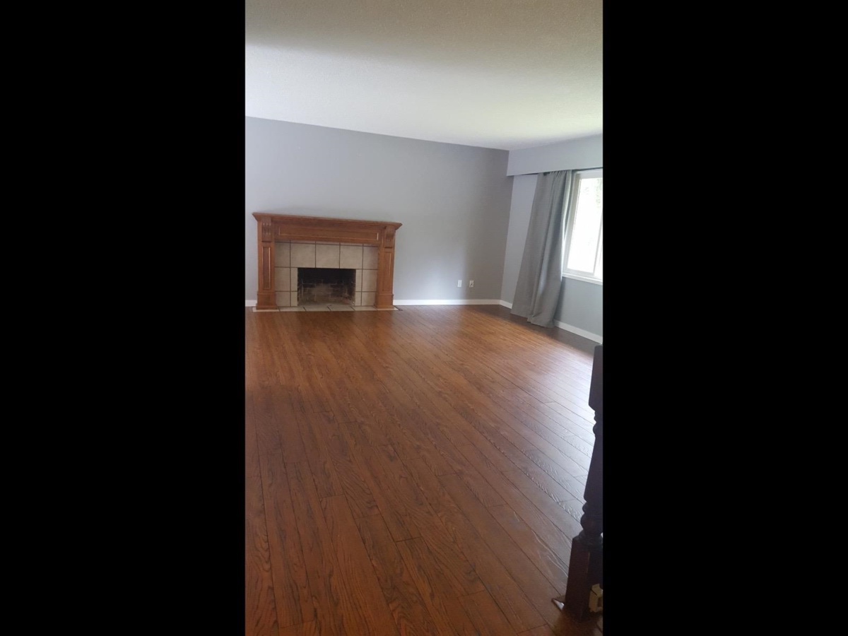 Kitchen Photo of 12567 26a Avenue, Surrey, BC