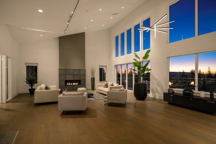 Breakfast Nook Photo of 205 Kinsey Drive, Anmore, BC