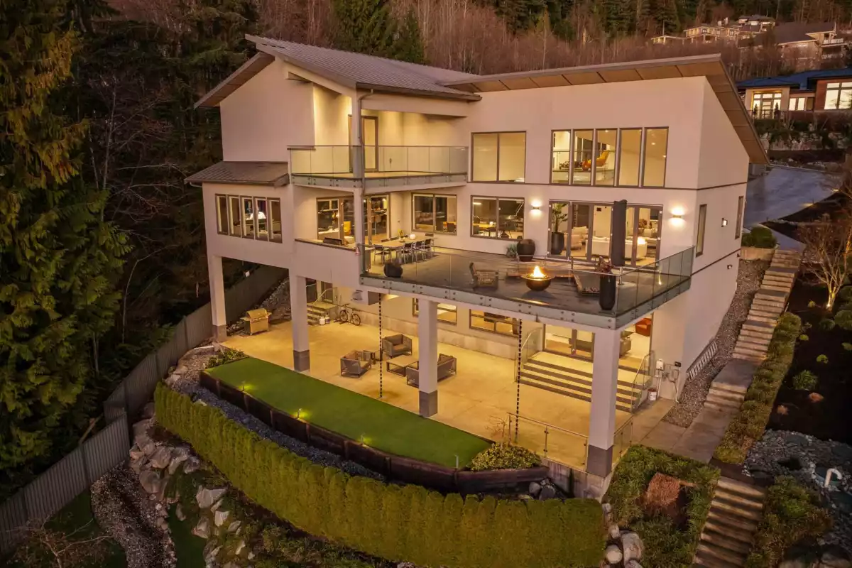 Dining Area Photo of 205 Kinsey Drive, Anmore, BC