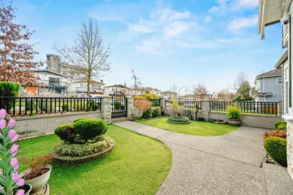 Hot Tub / Spa Photo of 2643 E 8th Avenue, Vancouver, BC