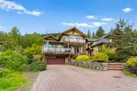 915 Thistle Place, Britannia Beach, BC