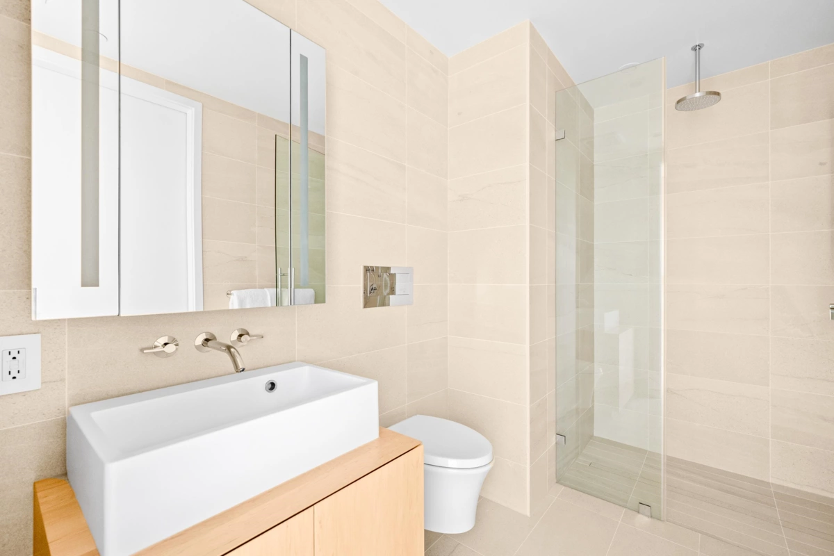 Bedroom 4 Photo of 1504 1568 Alberni Street, Vancouver, BC