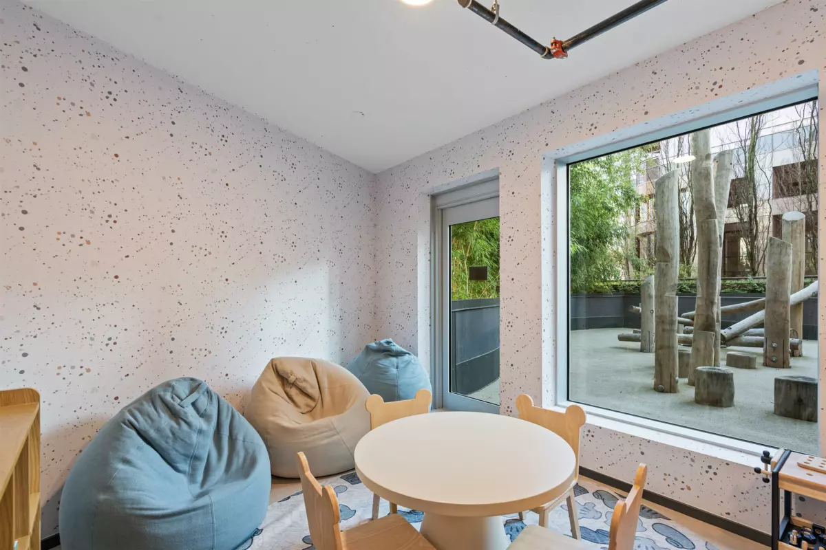 Laundry Room Photo of 1504 1568 Alberni Street, Vancouver, BC