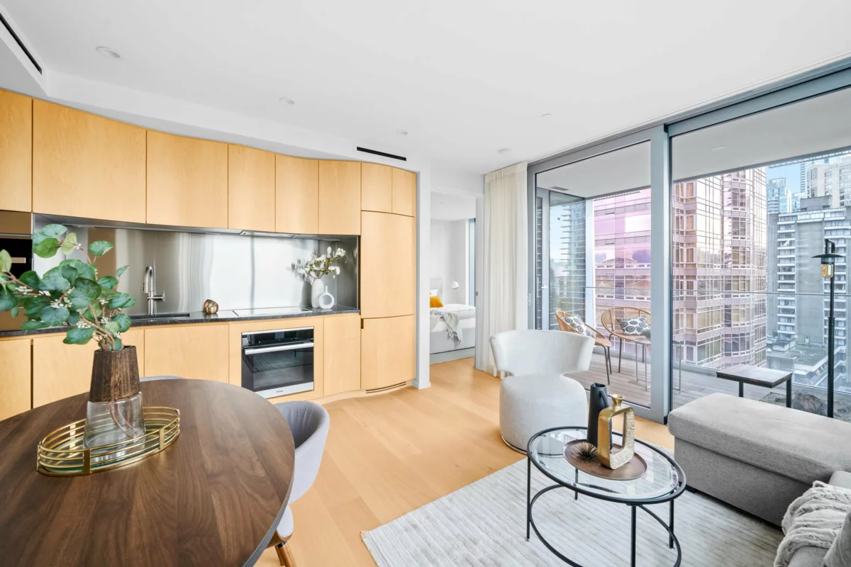 Living Room Photo of 1504 1568 Alberni Street, Vancouver, BC