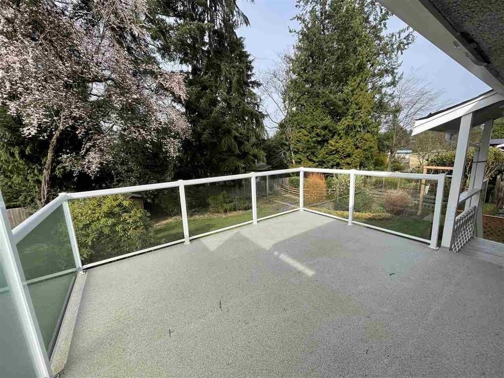 Living Room Photo of 12677 98 Avenue, Surrey, BC