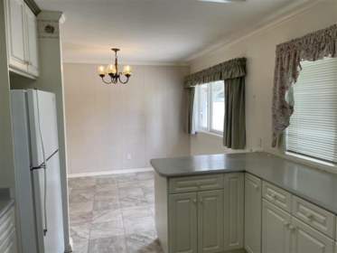 Breakfast Nook Photo of 12677 98 Avenue, Surrey, BC