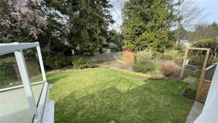 Family Room Photo of 12677 98 Avenue, Surrey, BC