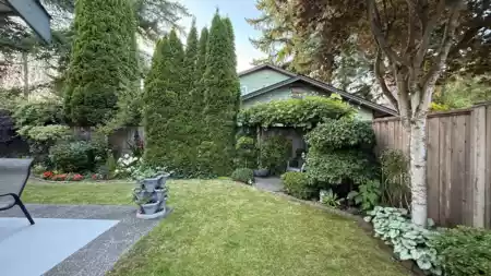 Backyard Photo of 5 12070 216 Street, Maple Ridge, BC