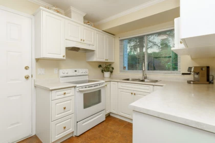 Breakfast Nook Photo of 5 12070 216 Street, Maple Ridge, BC