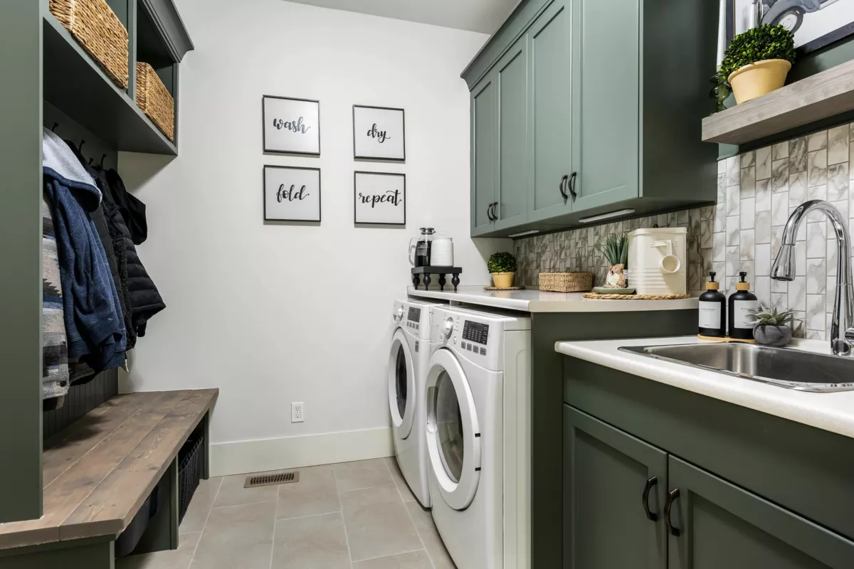 Swimming Pool Photo of 43 46213 Hakweles Road, Chilliwack, BC