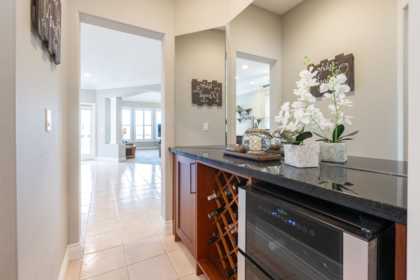 Breakfast Nook Photo of 9012 162a Street, Surrey, BC