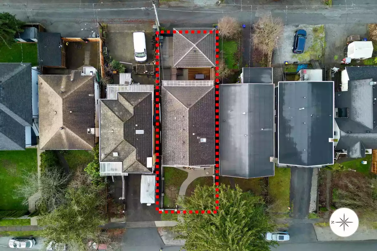 Aerial View of 15 N Fell Avenue, Burnaby, BC