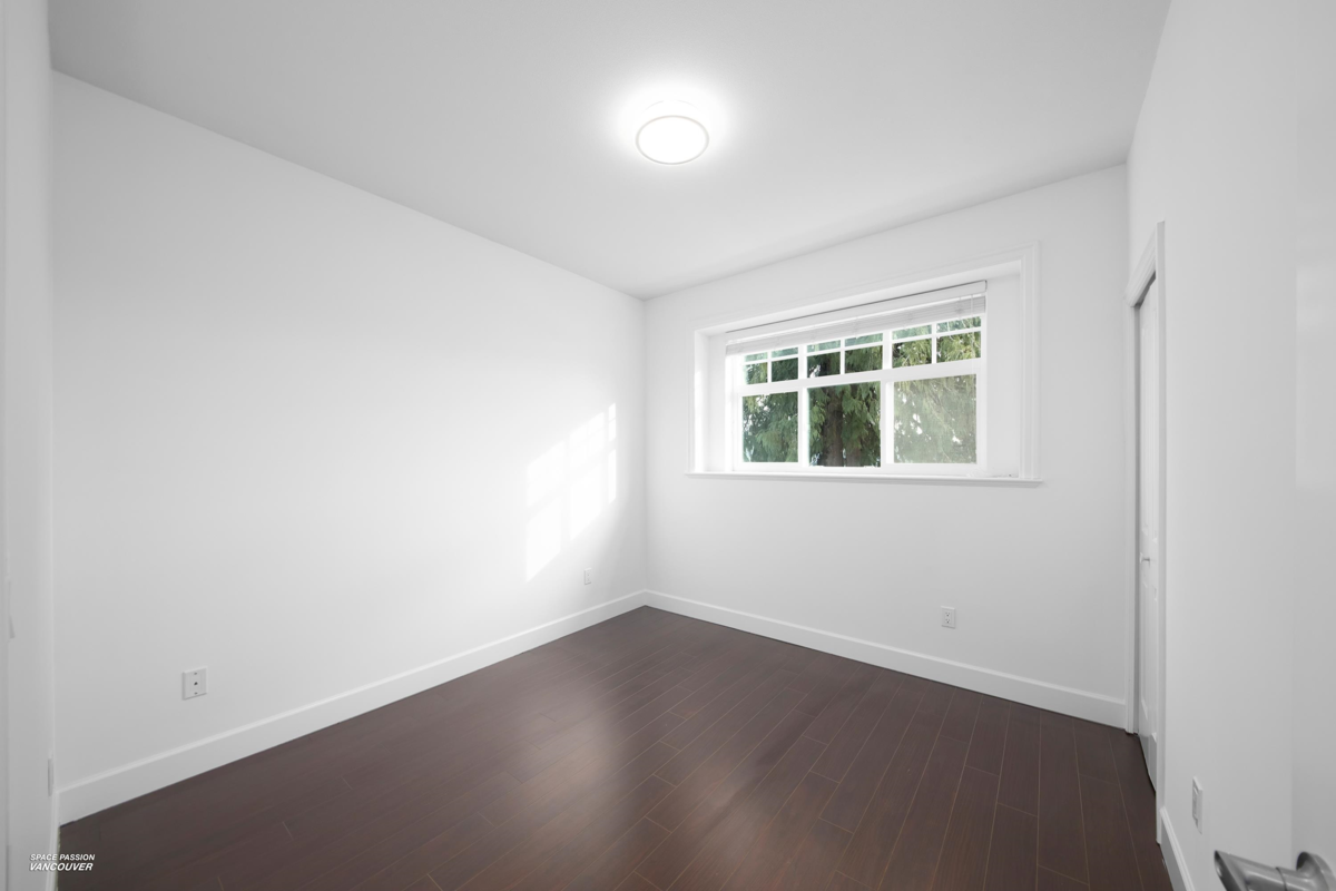 Kitchen Photo of 15 N Fell Avenue, Burnaby, BC