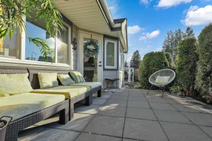 Front Yard Photo of 114 13965 16 Avenue, Surrey, BC