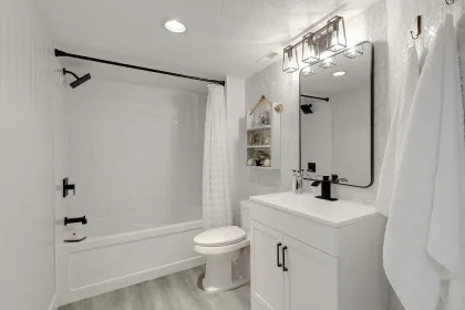 Hallway Photo of 114 13965 16 Avenue, Surrey, BC