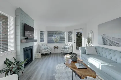 Kitchen Photo of 114 13965 16 Avenue, Surrey, BC