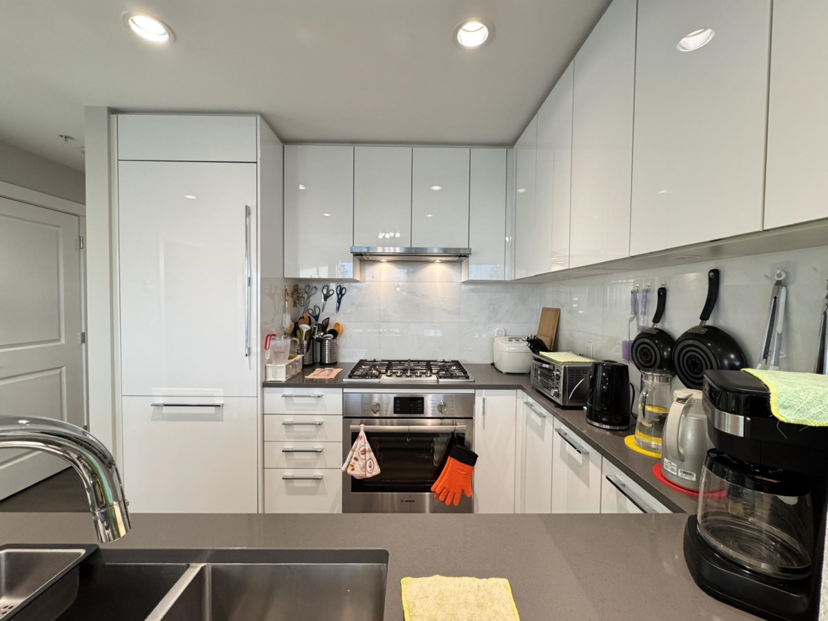 Kitchen Photo of 501 3487 Binning Road, Vancouver, BC