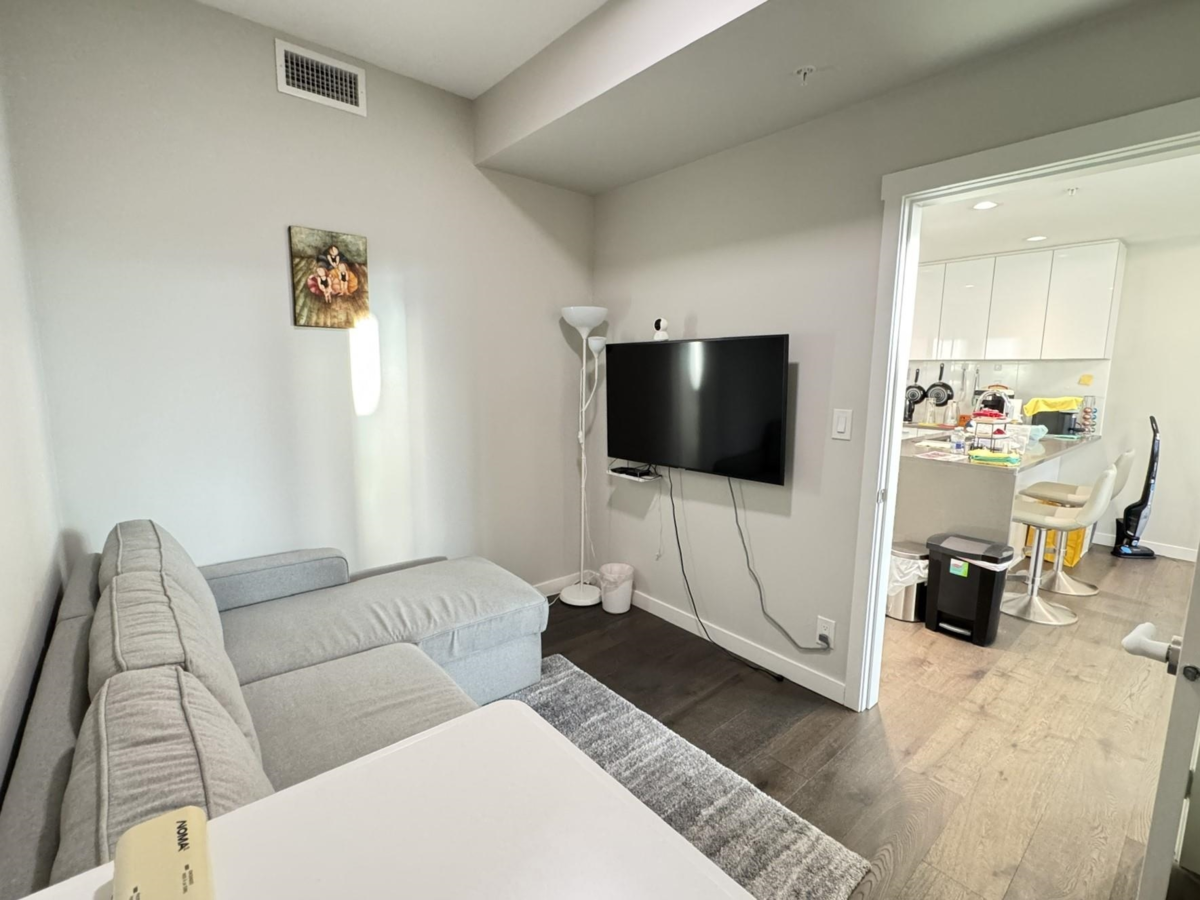 Mudroom Photo of 501 3487 Binning Road, Vancouver, BC