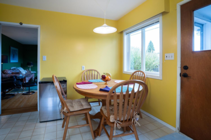 Kitchen Island Photo of 5086 12 Avenue, Delta, BC