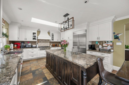 Breakfast Nook Photo of 382 194 Street, Surrey, BC