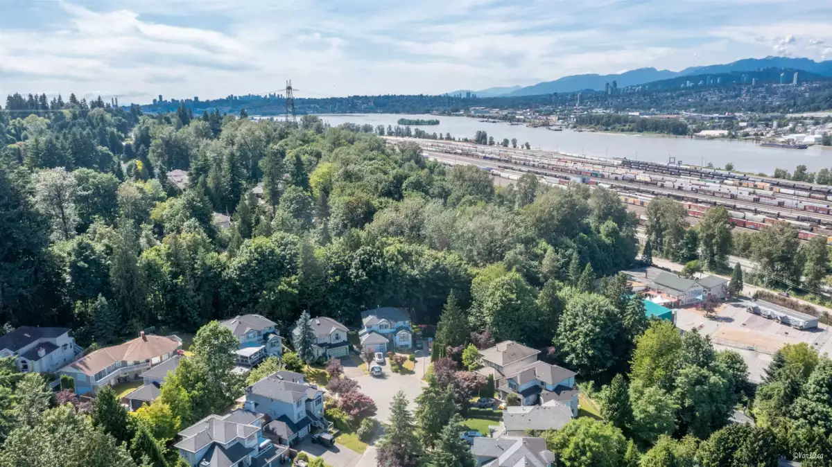 Backyard Photo of 14534 St. Andrews Drive, Surrey, BC