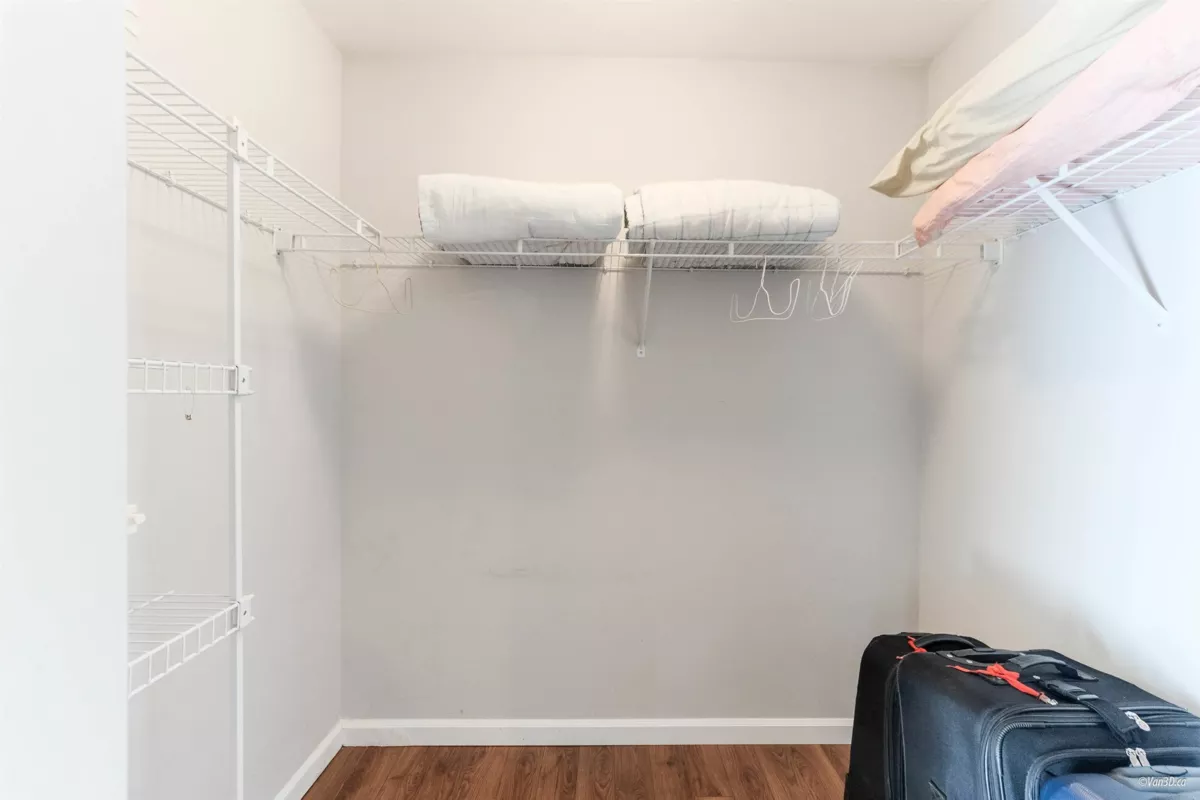 Guest Bathroom Photo of 14534 St. Andrews Drive, Surrey, BC