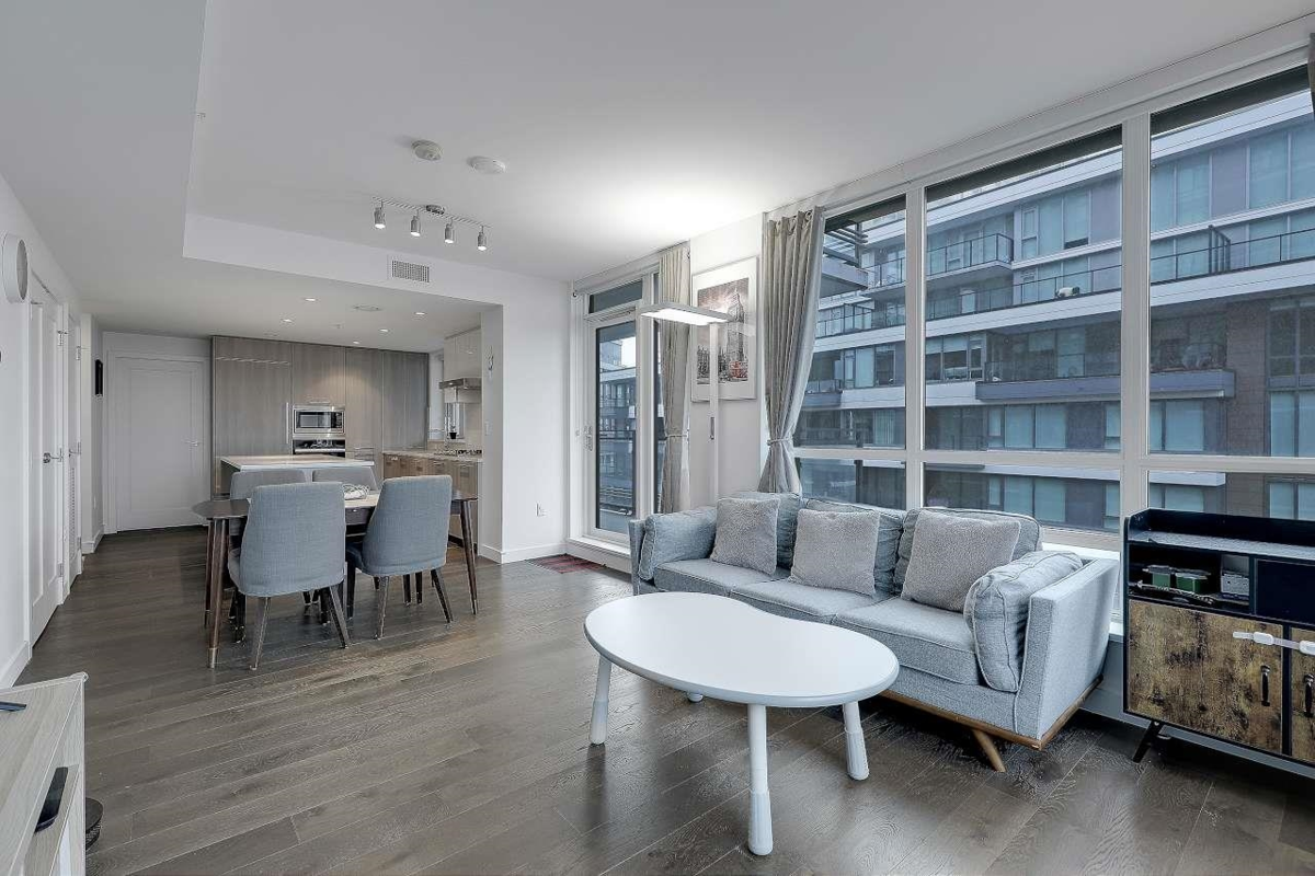 Bedroom 3 Photo of 1003 3331 No. 3 Road, Richmond, BC