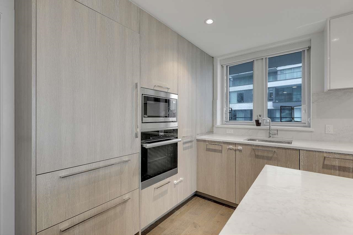 Family Room Photo of 1003 3331 No. 3 Road, Richmond, BC