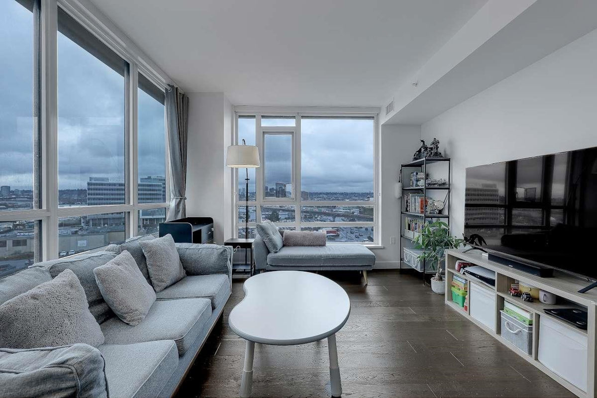 Primary Bathroom Photo of 1003 3331 No. 3 Road, Richmond, BC