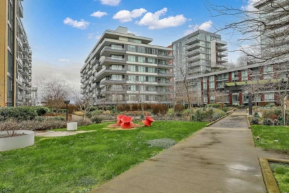 Community Amenities Photo (Clubhouse) of 1003 3331 No. 3 Road, Richmond, BC