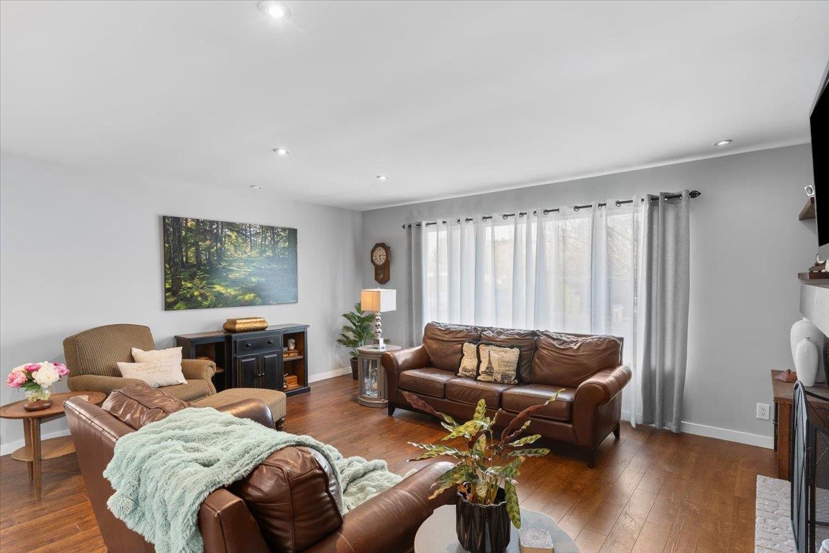 Kitchen Photo of 2217 154 Street, Surrey, BC