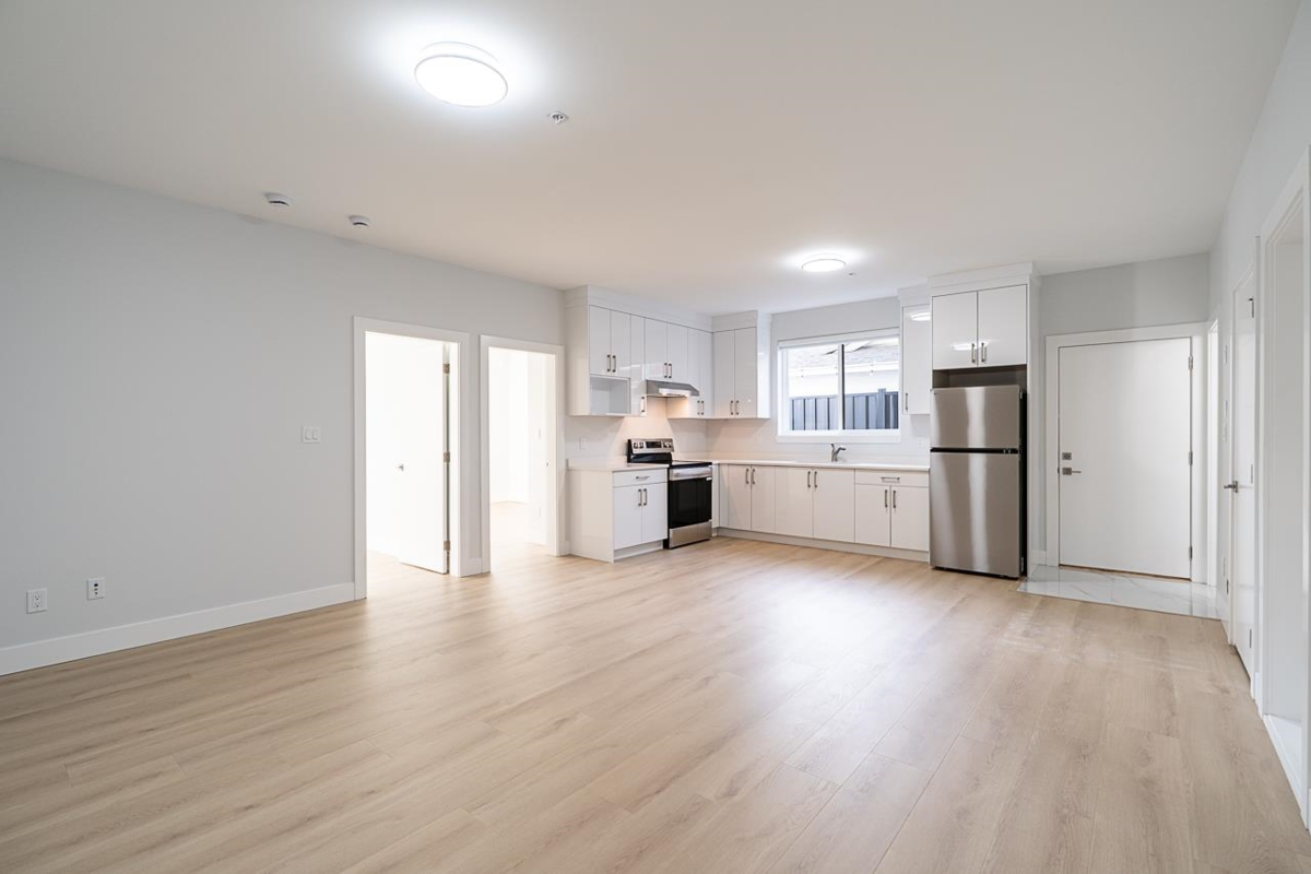 Hallway Photo of 20290 Telep Avenue, Maple Ridge, BC