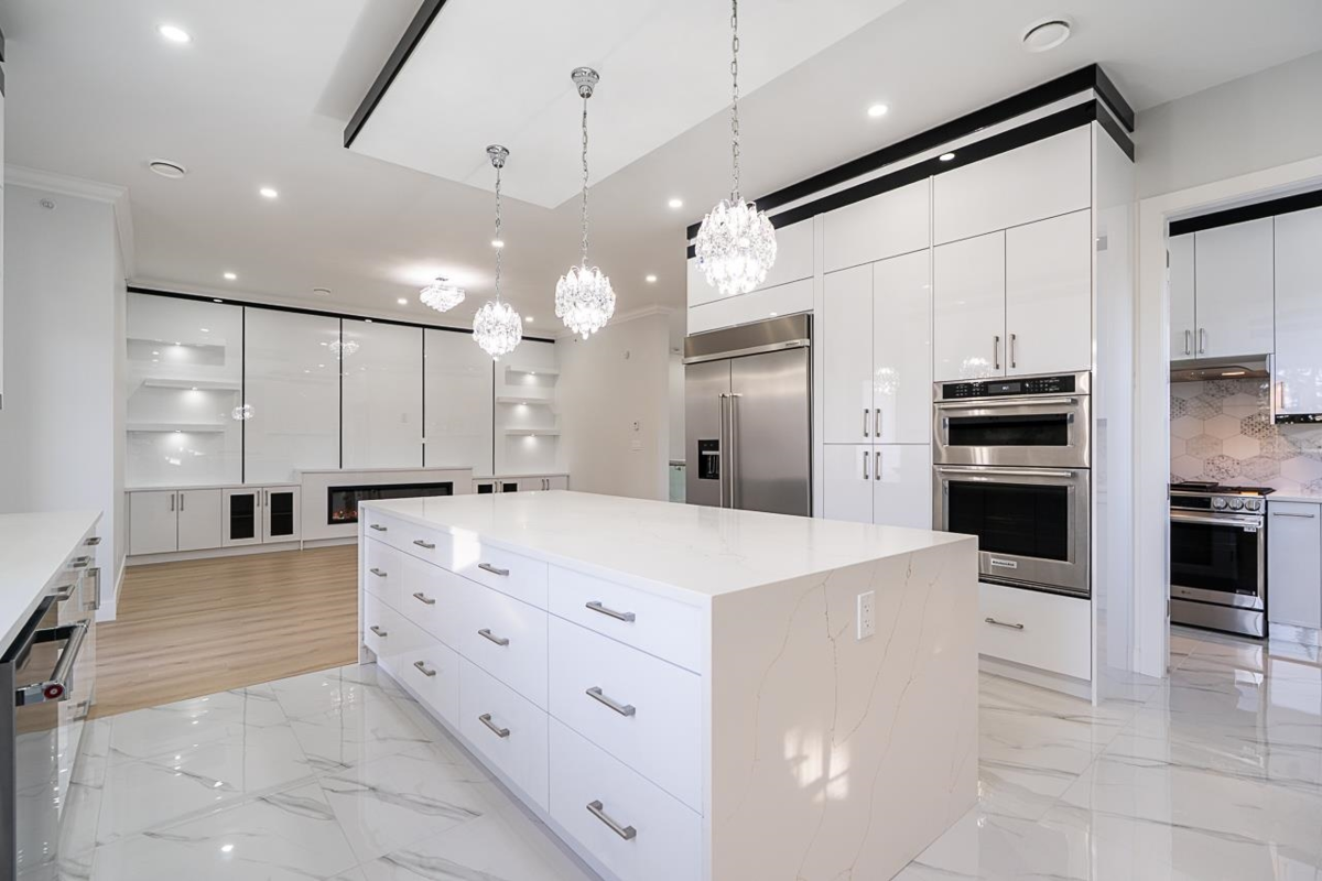 Kitchen Photo of 20290 Telep Avenue, Maple Ridge, BC