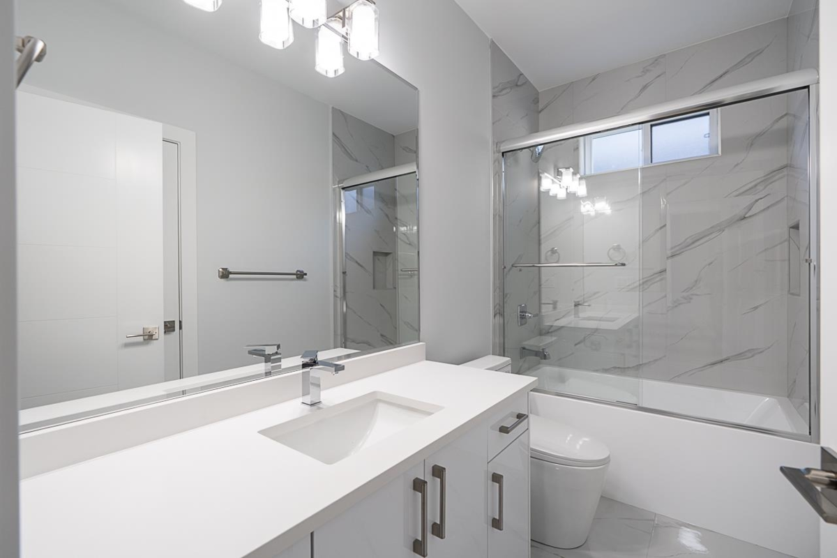 Mudroom Photo of 20290 Telep Avenue, Maple Ridge, BC