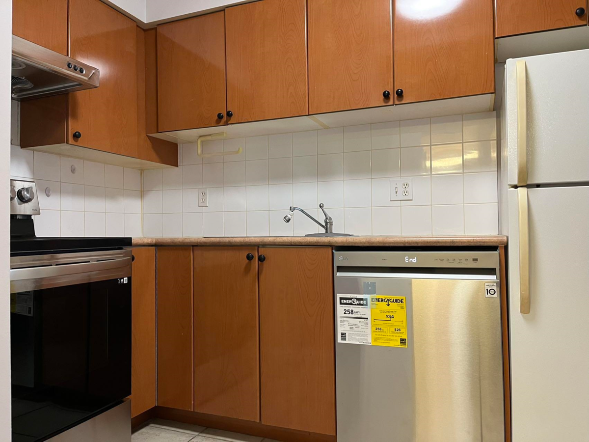 Bedroom 3 Photo of 704 5911 Alderbridge Way, Richmond, BC