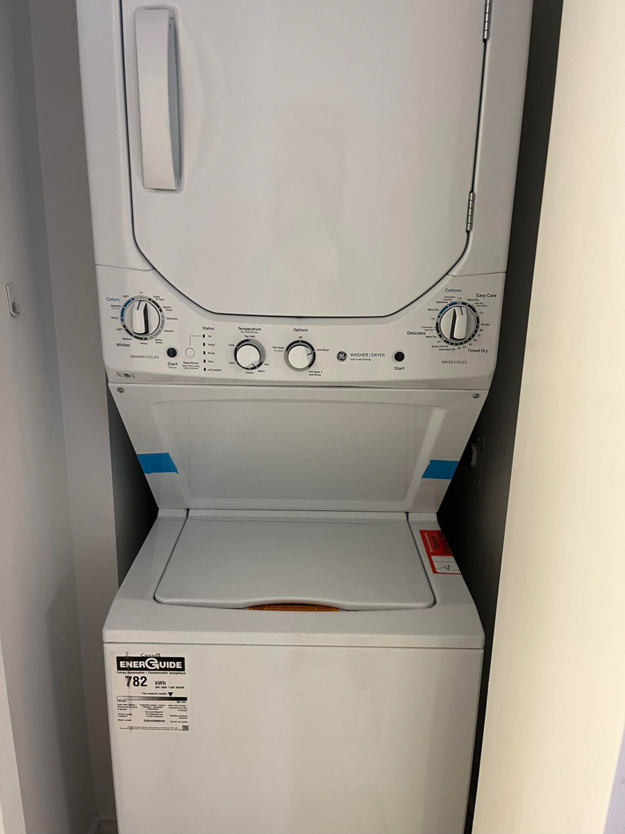 Laundry Room Photo of 704 5911 Alderbridge Way, Richmond, BC