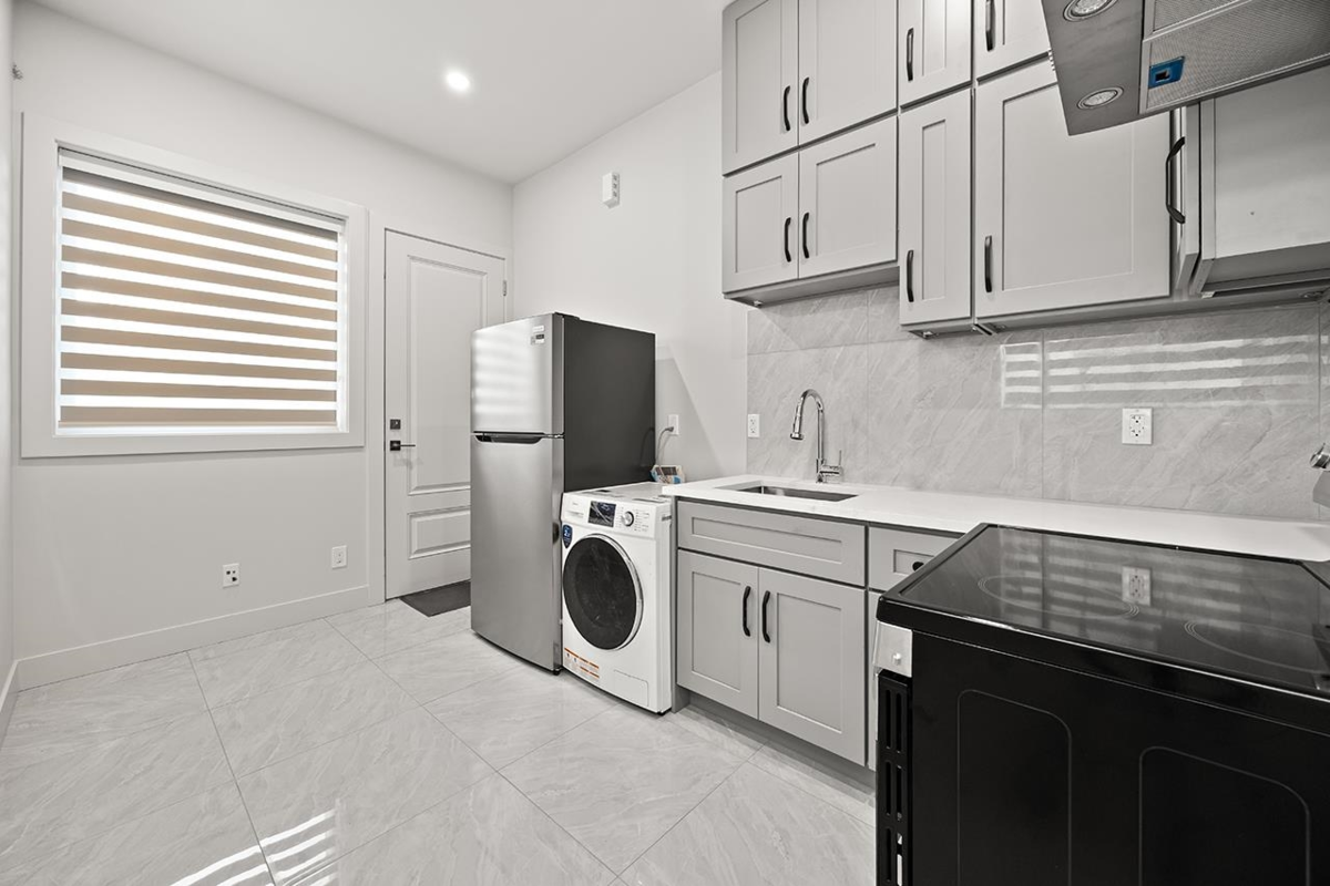 Garage Interior Photo of 3015 E 19th Avenue, Vancouver, BC