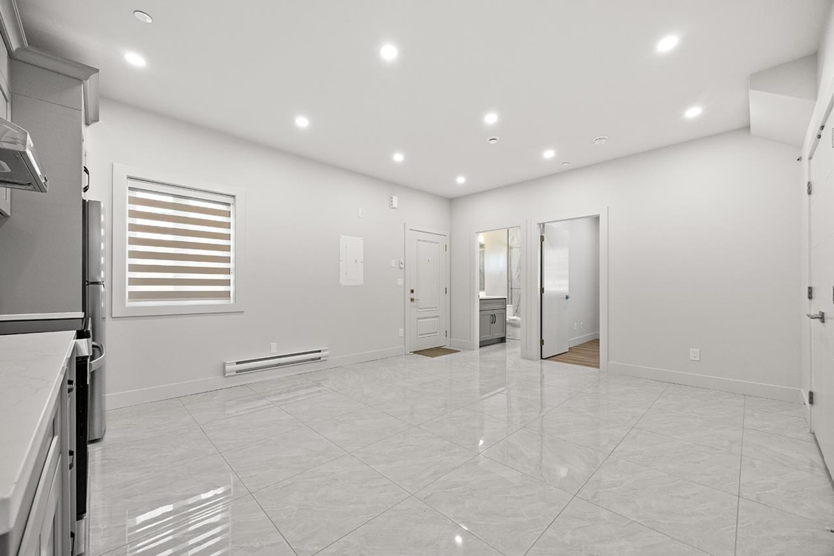 Hot Tub / Spa Photo of 3015 E 19th Avenue, Vancouver, BC