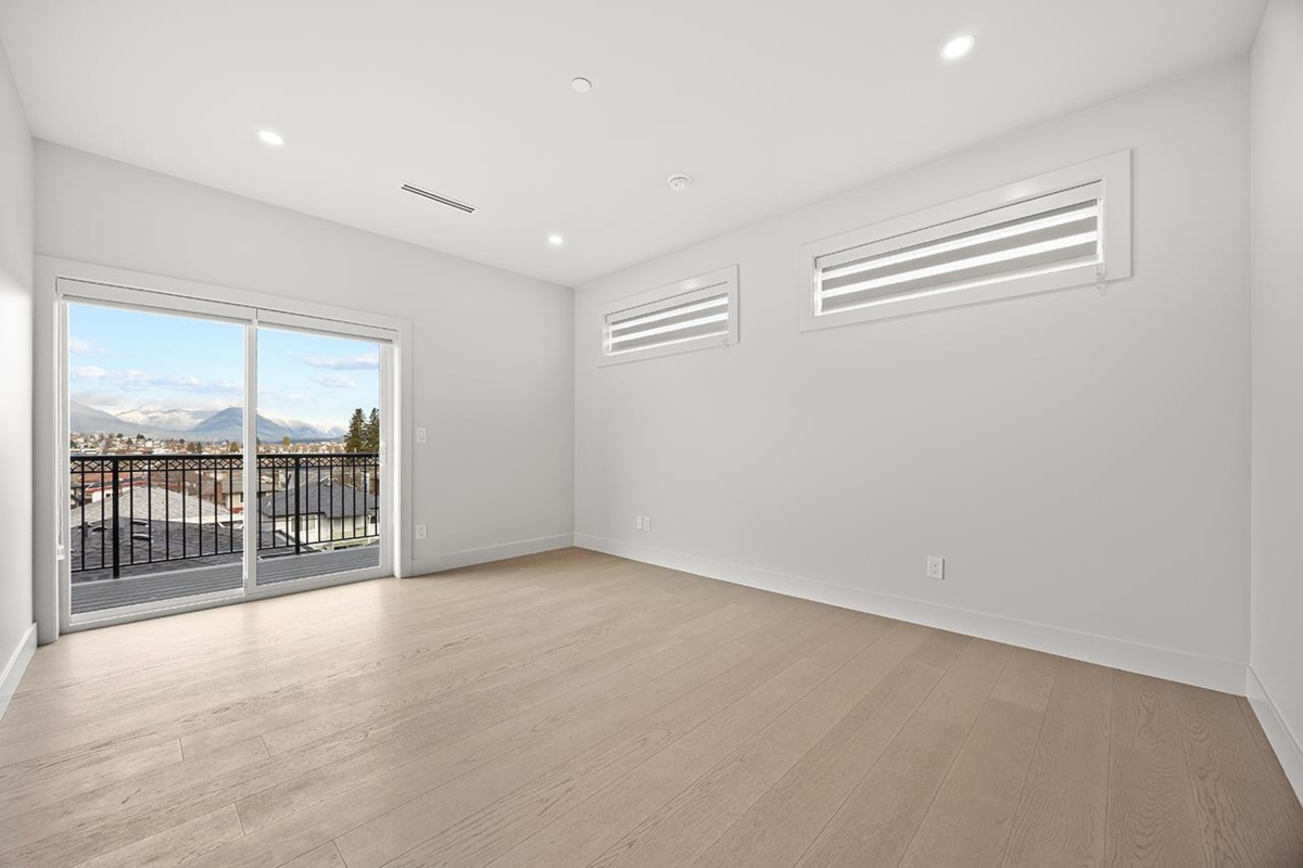 Laundry Room Photo of 3015 E 19th Avenue, Vancouver, BC
