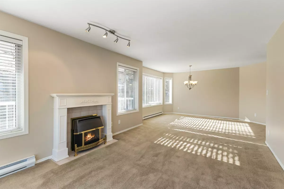 Guest Bathroom Photo of 210 2450 Church Street, Abbotsford, BC